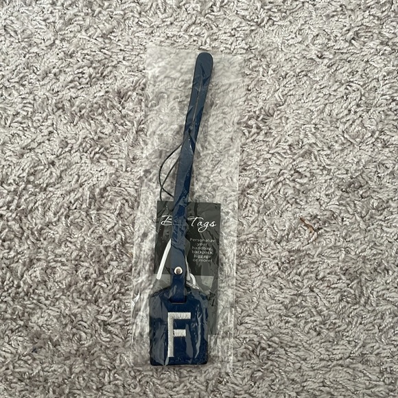 NWT “K•Carroll” Bag Tag Monogram Letter “F” Navy Blue Bag Tag with Silver Letter - Picture 1 of 5